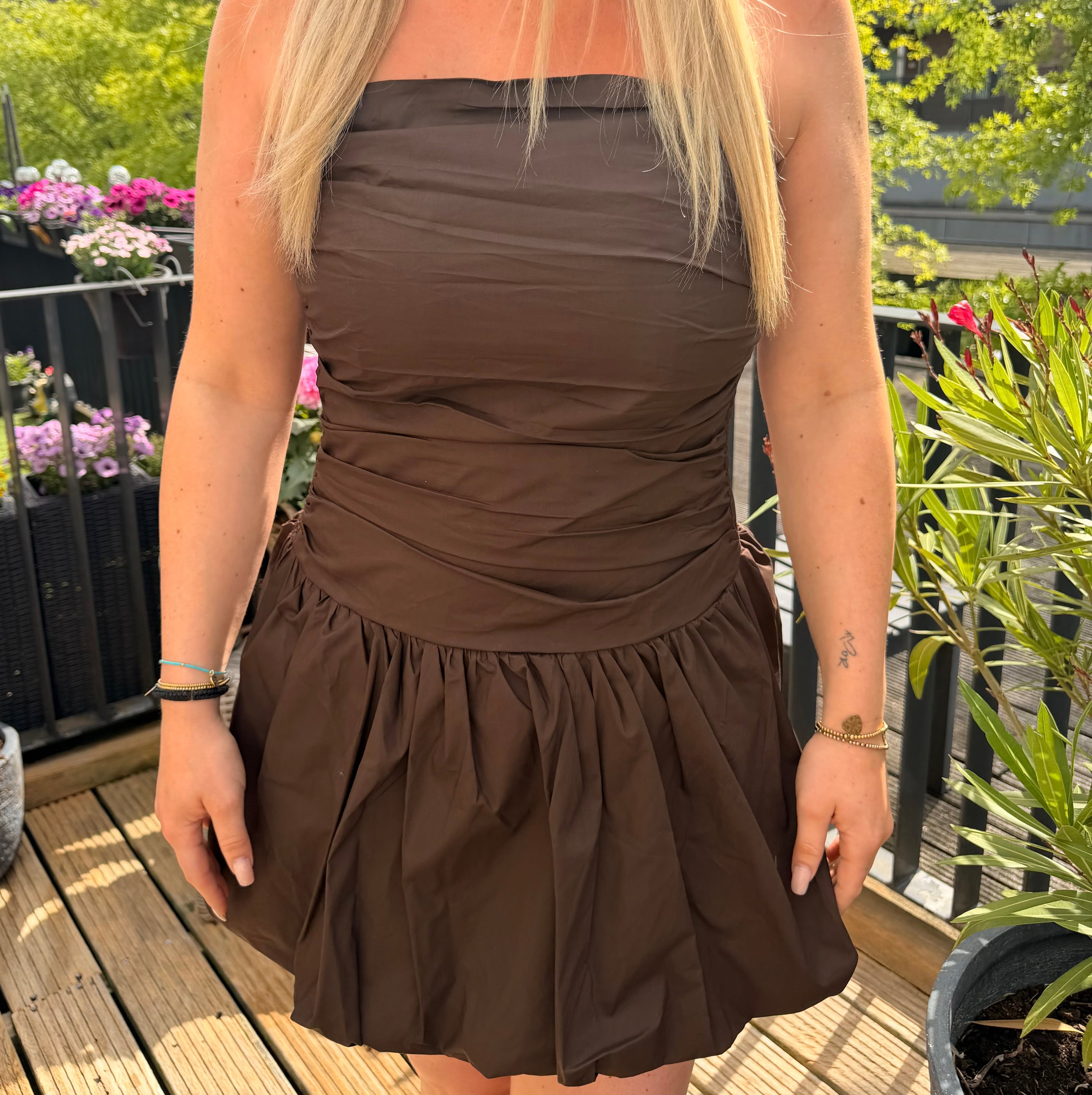 Jurk pof strapless bruin